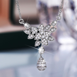 Collar de Moda con Borlas para Mujer, Cadena con Colgante Popular - Product Image 1