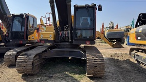 รถขุดตีนตะขาบ Volvo EC300 มือสอง ขนาด 30 ตัน เครื่องยนต์เกาหลีแท้ ชั่วโมงการทำงานต่ำ มาตรฐาน EPA CE เกียร์และลูกปืนคุณภาพสูง - Product Image 5