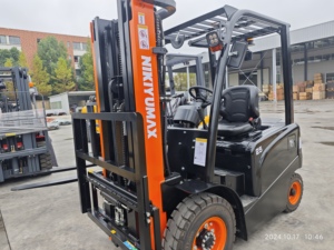 Camión Hidráulico de 2500 kg (2.5 Toneladas) con Batería de Litio Pequeña de Nueva Energía - Product Image 6