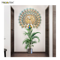 Offre Spéciale nouvelle décoration murale en or artisanat d'art moderne grand paon Design montre murale silencieuse pour la décoration du salon