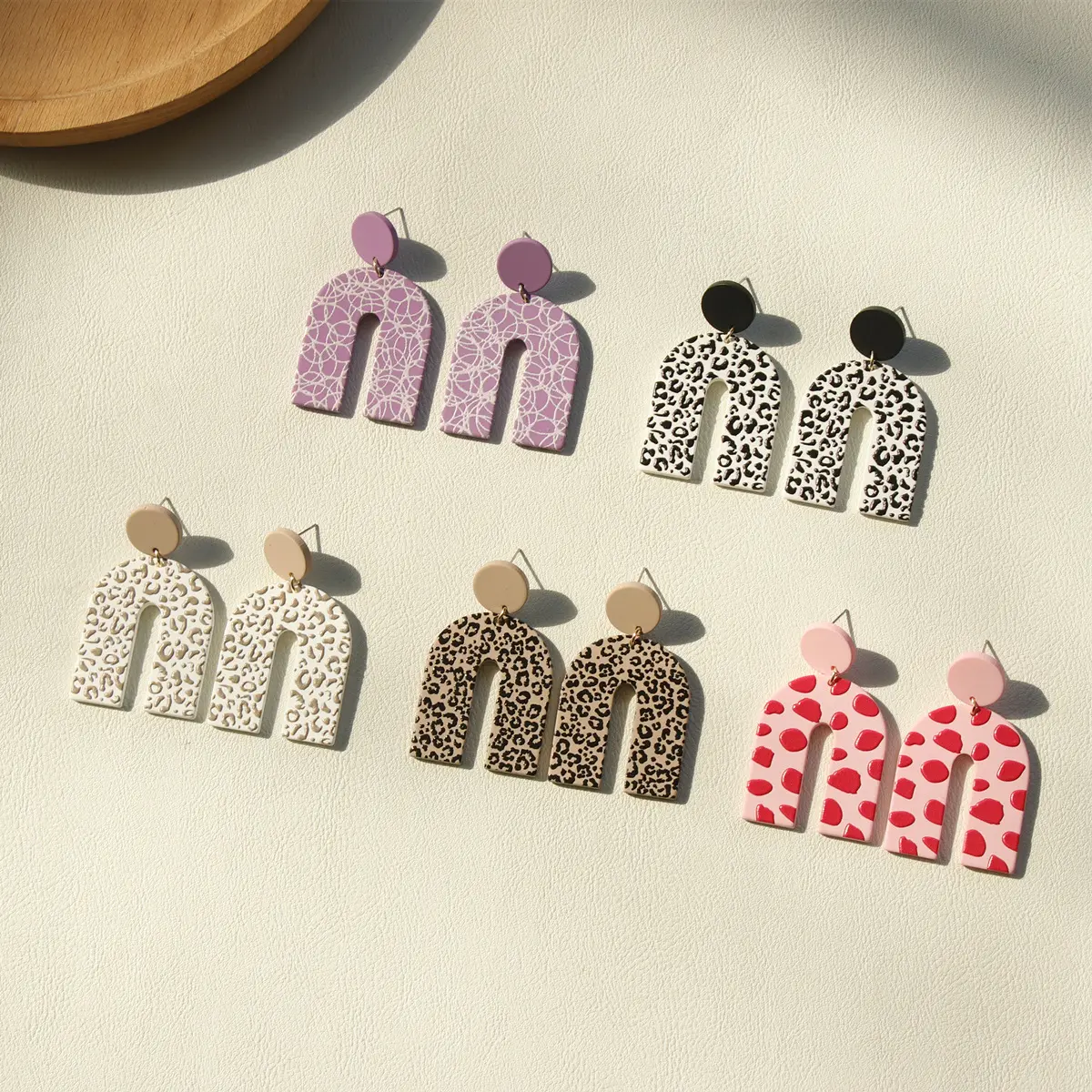 2022 New Acrylic Leopard Dangling Earrings For Girls Colorful Geometric Irregular Polymer Clay U Shape Drop Earrings