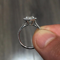Huitan Groothandel Mode Vrouwen Zilver Valentines Diamanten Ringen Bruiloft Zirkonia Anillos Sieraden Verkopers Verlovingsring