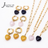 Ensemble de bijoux tendance en acier inoxydable plaqué or avec perles, collier ras-du-cou, pendentif cœur, breloques de créateur et bague pour mariages