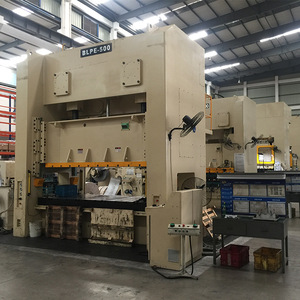 Presse à poinçonner pneumatique de précision à double vilebrequin de type portique fermé Blpe 300 tonnes pour le travail des métaux - Product Image 2