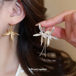 ต่างหูรูปดอกไอริสสุดน่ารัก แฟชั่นทันสมัย ใช้งานได้หลากหลาย ต่างหูแบบห้อย ดีไซน์หรูหรา สง่างาม เหมาะสำหรับใส่ไปทำงาน เครื่องประดับหูสุดหรู - Product Image 2