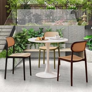 Chaise en plastique rotin empilable <span class=keywords><strong>noire</strong></span> de style bistro de jardin moderne parisien pour adultes français - Product Image 6