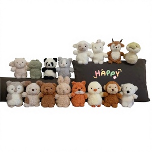 Peluche a forma di maiale in stile cartone animato della serie UK Little Curly Hair Small Animal, imbottito in cotone PP, per adolescenti e adulti, per macchine a griffa, all'ingrosso - Product Image 1