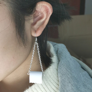 Boucles d'oreilles suspendues en <span class=keywords><strong>papier</strong></span> <span class=keywords><strong>toilette</strong></span> amusant pour femmes, cadeau de fête pour adolescents, boucles d'oreilles inhabituelles, bijoux de mode esthétique Harajuku, 2023 - Product Image 5