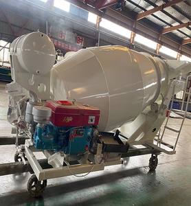 ディーゼルエンジン三輪車トラック1m3モバイル小型ミニコンクリートミキサー - Product Image 4