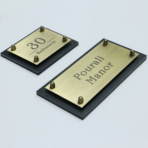 Signalétique personnalisée EZD à installation facile pour hôtels : Plaque de porte en laiton, Panneau de localisation pour immeuble hôtelier, Panneaux de bureau à fixer au mur - Product Image 3