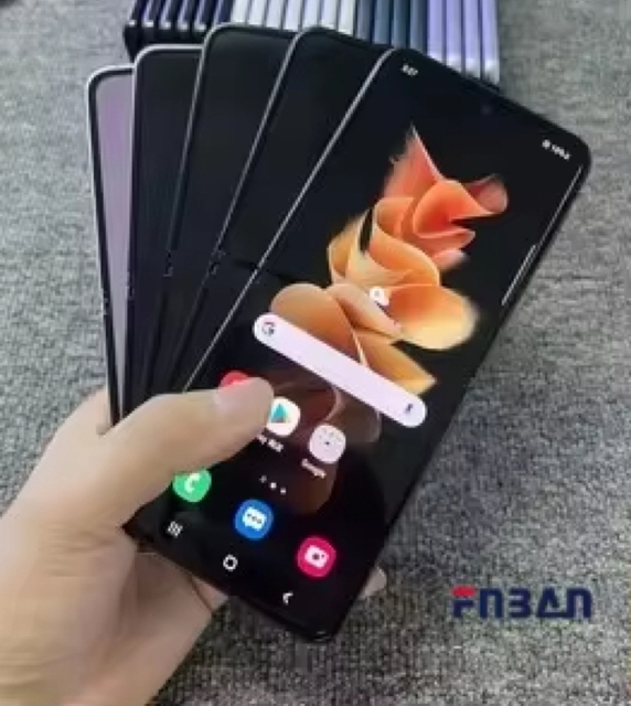 Wholesale Original Z Fold 4 5G Smartphone Deca Core CDMA French/Spanish Unlocked Version