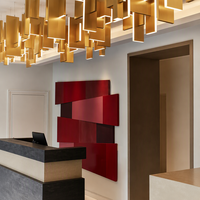 Lustre suspendu linéaire LED moderne en laiton pour la décoration intérieure, luminaire suspendu esthétique pour hôtel, villa, salle à manger