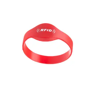 Long Rang Waterproof Silicone 13.56MHz ISO14443A S50 RFID Bracelet For Swimming Pool