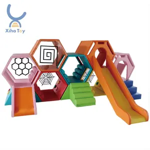 Rainbow Honeycomb Soft Climb and Slide Combo Set Bee Hive Daycare Maze Juego Interior Playground Kids Soft Play Set para preescolar