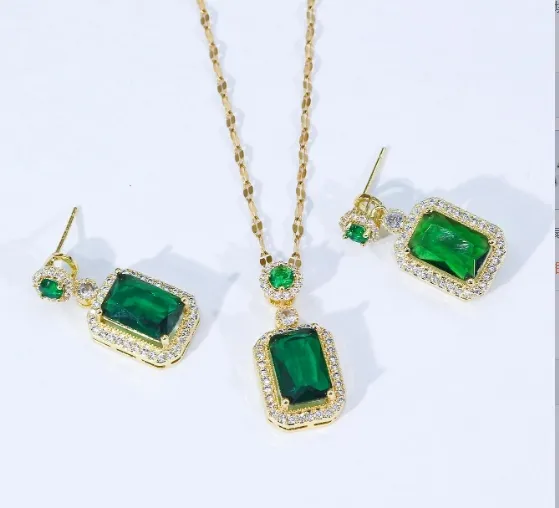 Collana pendente da donna verde quadrata placcata in oro Set di gioielli