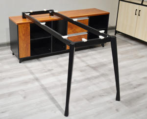 โต๊ะทำงานแบบ CEO กรอบโลหะแบบโมเดิร์นทำจากไม้รูปทรงเจ้านาย - Product Image 3