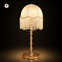 Lampe de table vintage ANNIELU en gros avec pompons, abat-jour perlé doré rechargeable, lumière de centre de table pour mariage, événement, fête, banquet