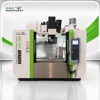 Centre d'usinage vertical DRC MVL1270S avec fonctions CNC, axe Z à boîtier rigide, conçu pour la coupe de haute intensité. Système FANUC.