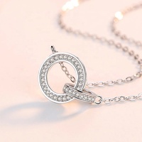 Bijoux simples 925 Sterling Silver Fashion Two Linked Round Circle Zircon Pendentif Collier pour femmes filles