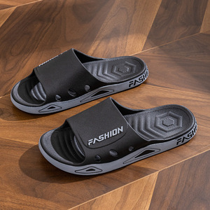 Style coréen <span class=keywords><strong>pantoufles</strong></span> d'été pour hommes à la mode imperméable Co fond épais antidérapant imprimé extérieur résistant à l'usure <span class=keywords><strong>pantoufles</strong></span> de salle de bain - Product Image 4
