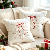 Housse de coussin carrée en peluche brodée de Noël avec nœud et motif flocon de neige, en fibre de polyester, style américain, pour décoration de canapé – En stock