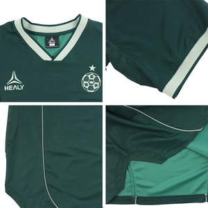 HEALY Gepersonaliseerde geborduurde retro groene voetbalshirts met piping, op maat gemaakte ademende trainingsvoetbalshirts voor heren - Product Image 3