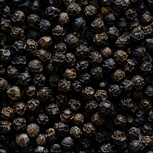 Poivre noir entier frais et naturel d'Inde, qualité alimentaire, arôme intense, pour usage industriel et culinaire, en granulés - Product Image 1