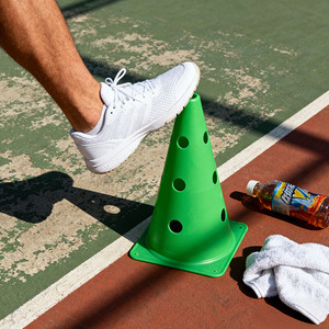 Conos de Fútbol PE 2026 con Diseño de Orificio, Apilables y de Alta Visibilidad |   Entrenamiento de Agilidad para Jóvenes y Adultos, Ejercicios de Fútbol en Interiores y Exteriores - Product Image 6