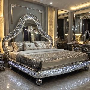 Letto Moderno a Specchio con Dettagli a Diamante per Camera da Letto, Hotel o Villa, <span class=keywords><strong>Mobili</strong></span> di Lusso per la Zona Notte - Product Image 4