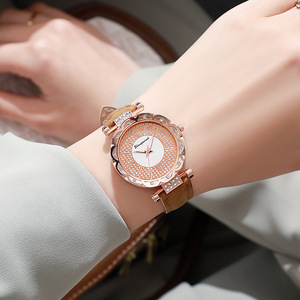 Reloj de Cuarzo para Mujer Fenyi, Estilo Coreano, Moderno, Casual, de Negocios, con Correa de Aleación y Diamantes de Imitación, Diseño Simple y Clásico, Ideal para Regalo - Product Image 6