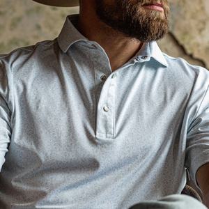 Camisa de Golf de Secado Rápido con Estampado de Calaveras y Flores Rosas, Verde y Rojo, Retro, de Poliéster Reciclado, con Cierre de Perlas - Product Image 2