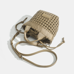 Borsa Tote in Neoprene intrecciata fatta <span class=keywords><strong>a</strong></span> <span class=keywords><strong>mano</strong></span> nuova borsa personalizzata da spiaggia Casual da donna realizzata <span class=keywords><strong>a</strong></span> <span class=keywords><strong>mano</strong></span> - Product Image 2