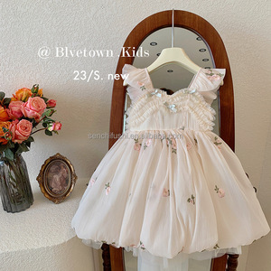 D1971 Vestito Estivo in Cotone per Bambine, Nuovo Abito Principessa con Grande Fiocco in Tulle, Gonna a Bretelle con Fiori - Product Image 1