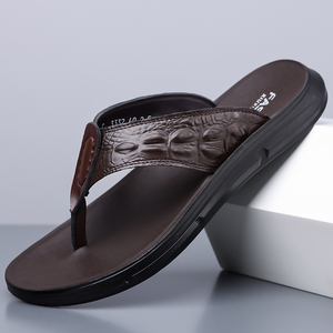 Sandales d'été pour hommes en cuir de vache, motif croco gaufré, semelle épaisse antidérapante, imperméables, pour la marche quotidienne en extérieur, chaussures décontractées - Product Image 2