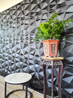 Panneau mural 3D en PVC KASARO, prix bas, noir, design extérieur imperméable, style traditionnel avec fonction anti-humidité