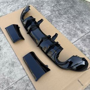 Kit carrosserie de mise à niveau pour <span class=keywords><strong>Dodge</strong></span> <span class=keywords><strong>Durango</strong></span> 2011-2025 : Lame arrière et diffuseur en ABS noir brillant, installation facile - Product Image 5