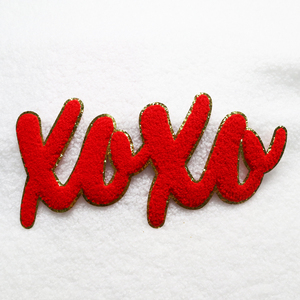 แผ่นปะติดหมวก XOXO แบบกดด้วยความร้อนสำหรับวันวาเลนไทน์แผ่นผ้าปักแฟชั่นขายส่ง - Product Image 3