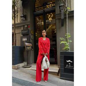 Conjunto de traje de 4 botones para mujer Pomegranate con chaqueta y pantalones de tela tejida estilo bustier - Product Image 1