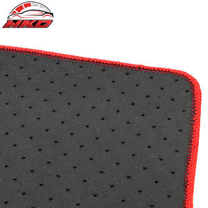 พรมปูพื้นสำหรับรถยนต์เทสล่า รุ่น S ปี 2012-2020 แบบกำมะหยี่สีดำขอบแดง สำหรับด้านหน้าและด้านหลัง - Product Image 5