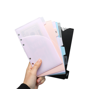 Ensemble de 6 onglets transparents de page de diviseur d'index de planificateur A5 en plastique relié<span class=keywords><strong>s</strong></span> par spirale Inserts de marque-pages de classification à feuilles mobiles - Product Image 1