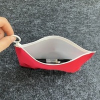 Pochette cosmétique zippée écologique réutilisable en PE/CPE avec impression en héliogravure et logo personnalisé