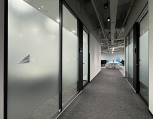 <span class=keywords><strong>Cloison</strong></span> modulaire en verre facile à installer, double vitrage, ignifuge, mobilier <span class=keywords><strong>de</strong></span> bureau - Product Image 4