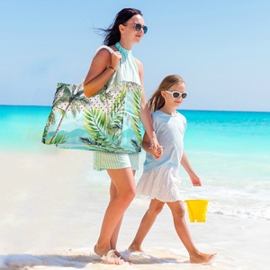 Bolso de Mano Impermeable para Viajes de Verano 2025, Bolso de Playa Personalizado, Moderno y Práctico, con Bolsillo - Product Image 6