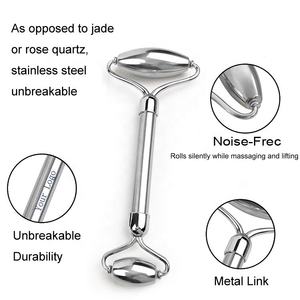 Masajeador de enfriamiento facial de metal para belleza y spa con logotipo personalizado, rodillo de masaje de Color plateado, masajeador facial de acero inoxidable de doble cara - Product Image 2