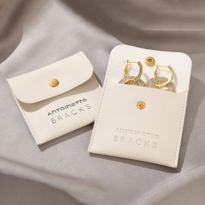 Bolsa de Joyería de Piel Sintética de Lujo con Logotipo Personalizado, Bolsa de Regalo para Anillos, Aretes y Collares, con Solapa - Product Image 6