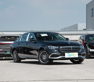 2024 Luxury E260 L avec système de navigation par satellite à déplacement de 2.0 L, toit ouvrant électrique - Product Image 2