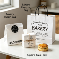 Boîte à gâteau personnalisée certifiée FSC, emballage durable pour biscuits, sac en papier kraft blanc avec poignée pour les fournitures de pâtisserie