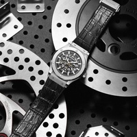 Nouvelle montre squelette mécanique entièrement automatique, boîtier en acier inoxydable 45 mm, aiguilles lumineuses, bracelet en silicone, résistance à l'eau 30 m