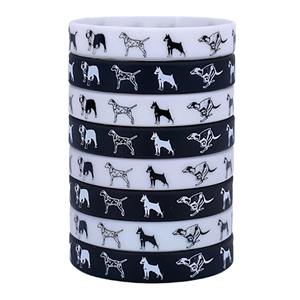 Pulseras de Silicona con Diseño de Animales, Paquete de 2, Diseño de Dibujos Animados con Estampado de Perro, Decorativas, Resistentes a Desgarros, Forma Redonda, Joyería para Amantes de los Perros - Product Image 1