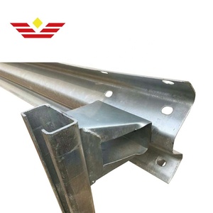 Barrera de carretera para vehículos, barandilla de viga de acero de tres ondas flexible en carretera usada, bloque espaciador de barandilla a la venta - Product Image 2